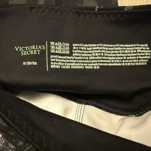 4 pair - Victoria Secret Athletic Athleisure leggings size 8 - Picture 7 of 10